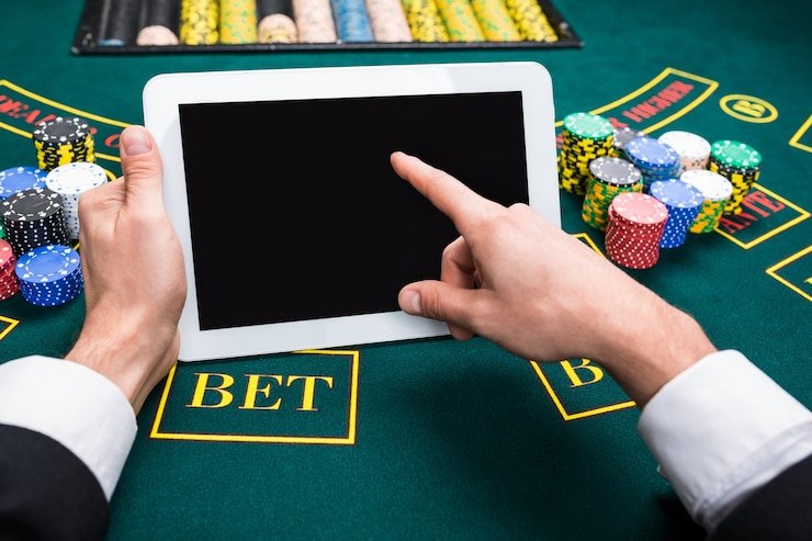 Fitur bonus putaran gratis dalam permainan Galactic Gems